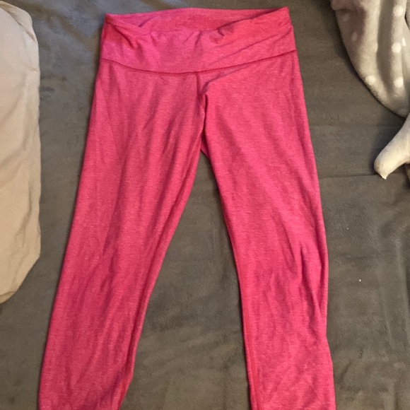 LULU LEMON CAPRIS - Picture 1 of 2